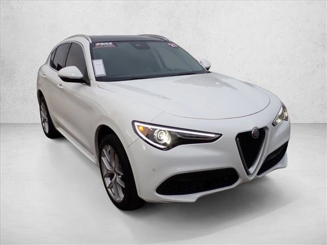 Used 2021 Alfa Romeo Stelvio Ti w/ Nero Edizione image 6