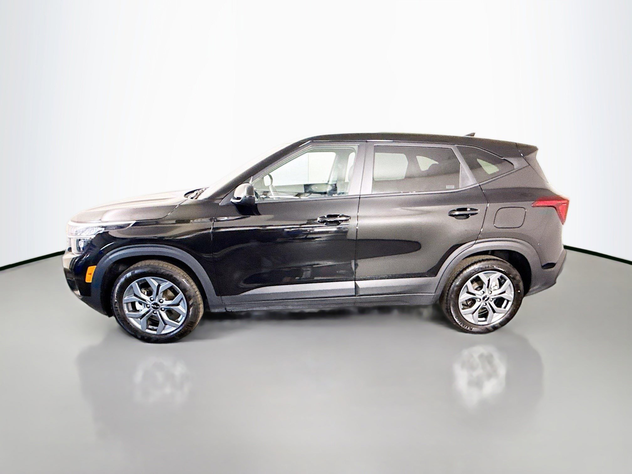 Used 2026 Kia Seltos LX image 6