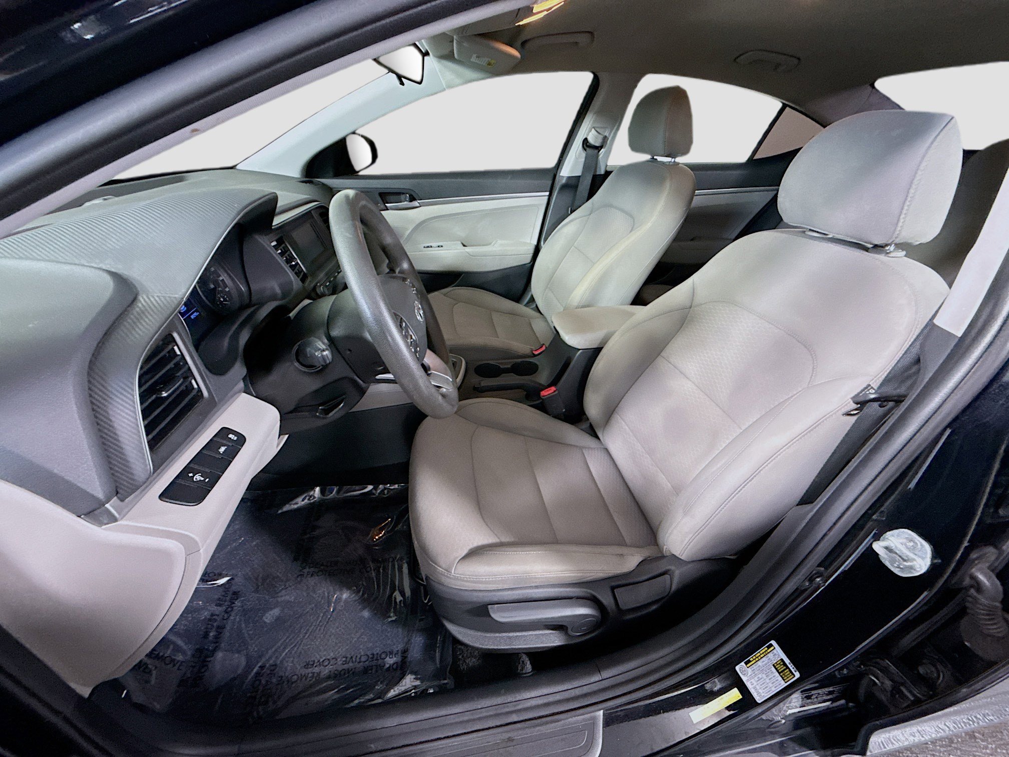 Used 2020 Hyundai Elantra SE FWD image 21