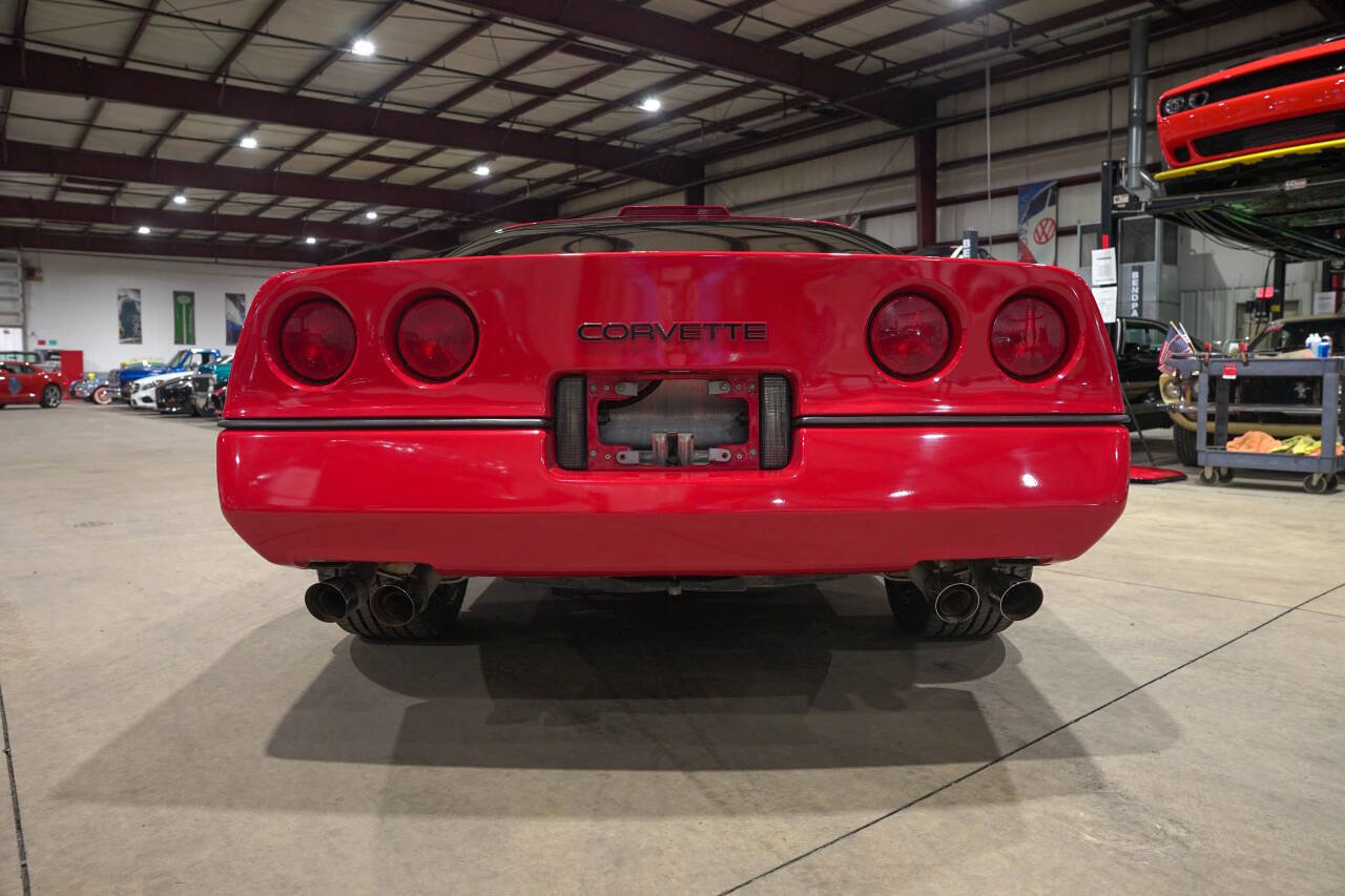 Used 1990 Chevrolet Corvette Coupe RWD image 7