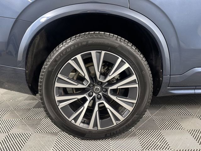 Used 2022 Volvo XC90 T6 Momentum w/ Climate Package image 9