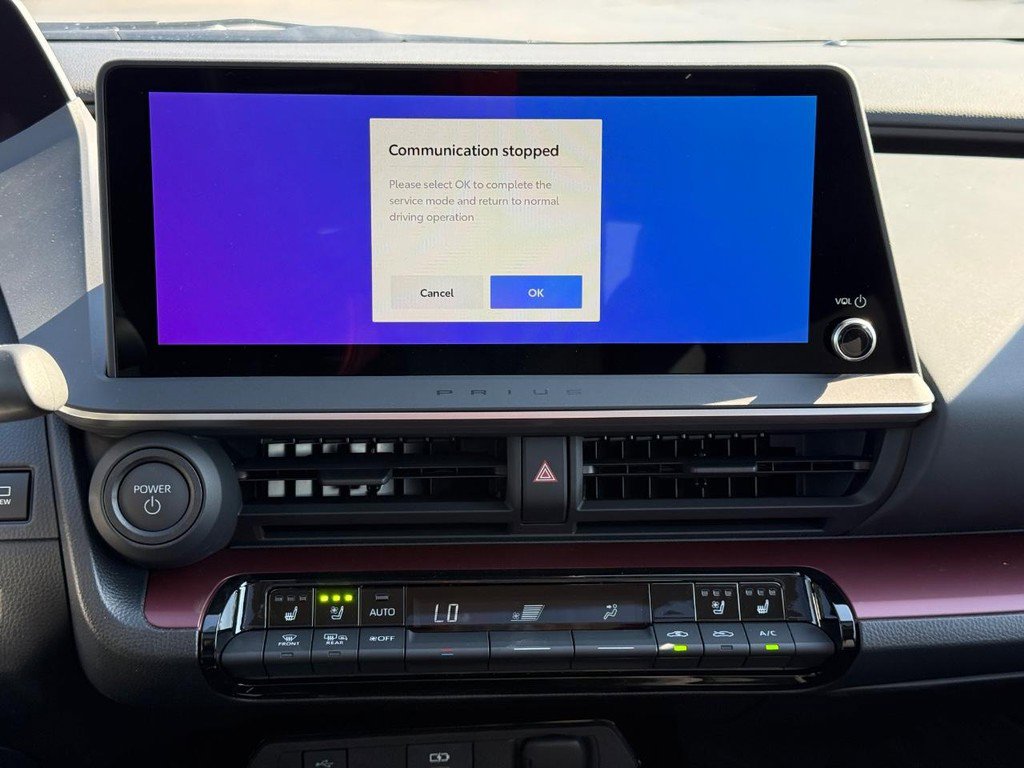 New 2026 Toyota Prius Plug-In Hybrid image 9