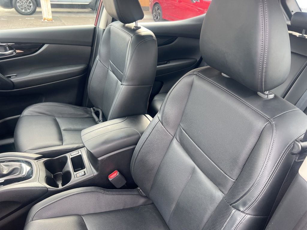 Certified 2022 Nissan Rogue Sport SL image 5