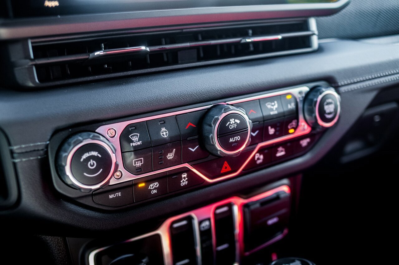 Used 2024 Jeep Wrangler Unlimited Rubicon 392 image 22