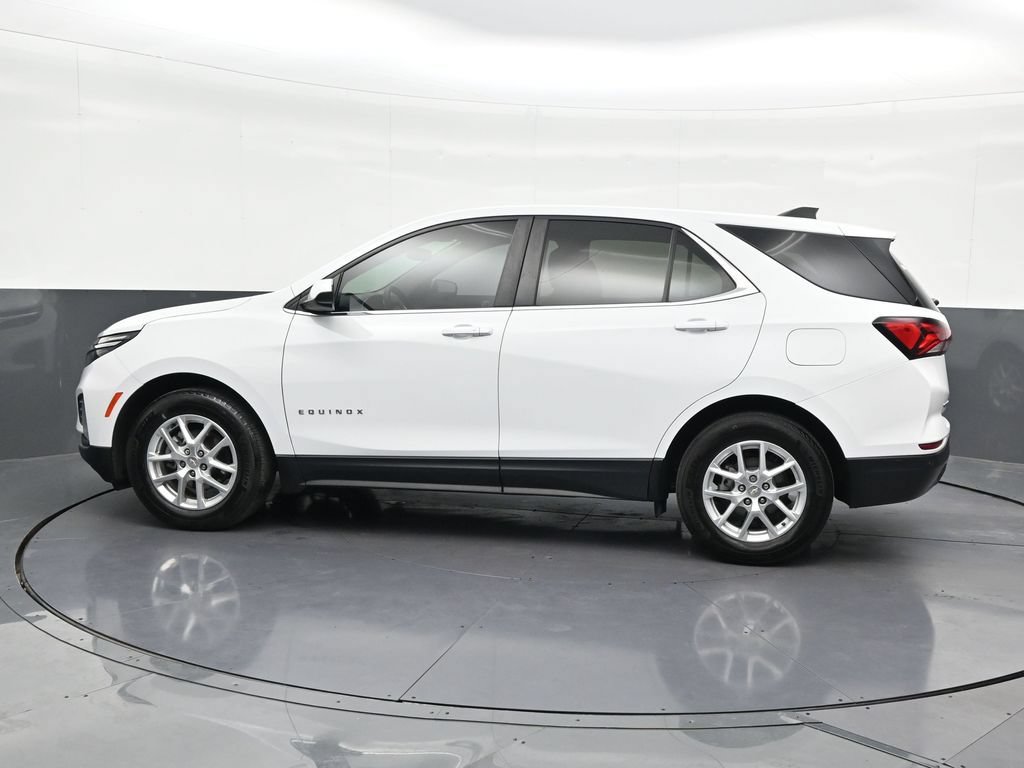 Used 2024 Chevrolet Equinox LT FWD image 2