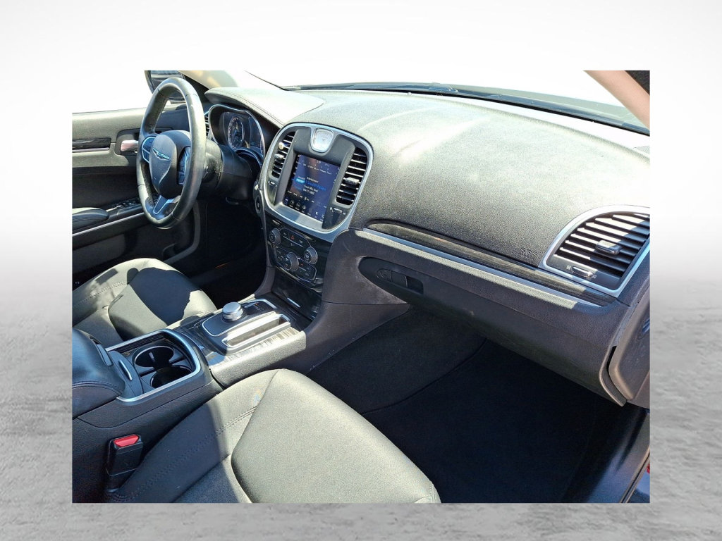 Used 2019 Chrysler 300 Touring w/ Sport Appearance Package RWD image 12