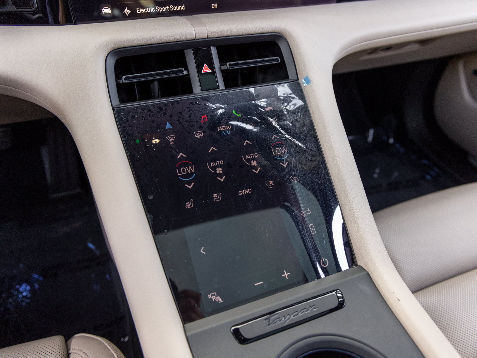 Certified 2023 Porsche Taycan 4S AWD/4WD image 40