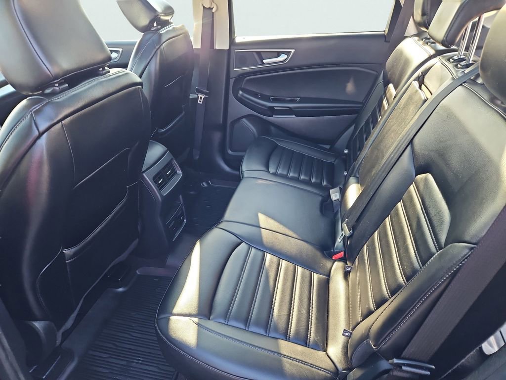 Used 2020 Ford Edge SEL w/ Convenience Package image 36