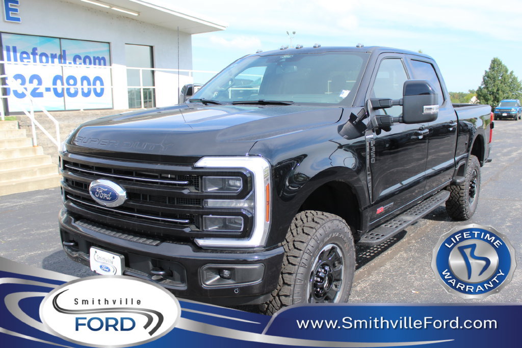 New 2026 Ford F350 Platinum w/ Tremor Off-Road Package
