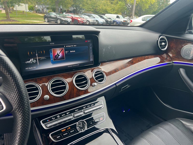 Used 2017 Mercedes-Benz E 300 4MATIC image 36