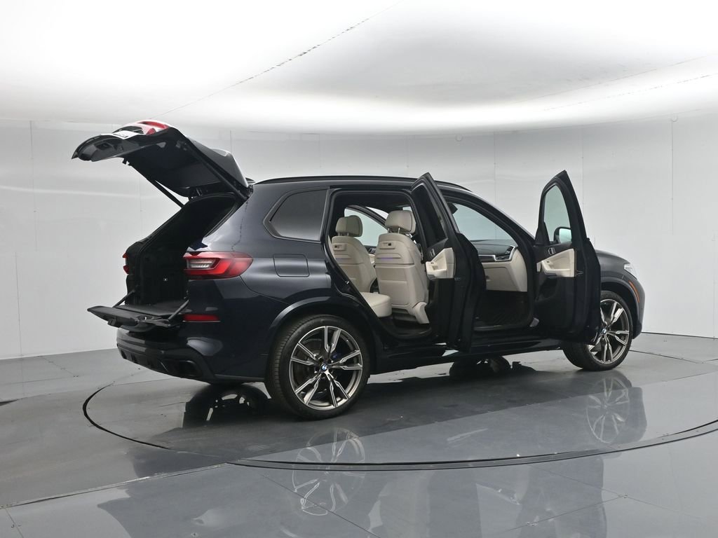 Used 2022 BMW X5 M50i w/ Executive Package image 6