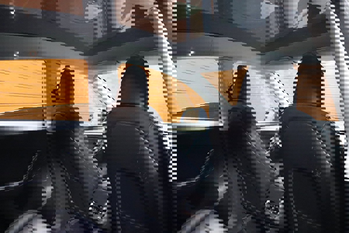 Used 2022 Tesla Model Y Long Range image 48