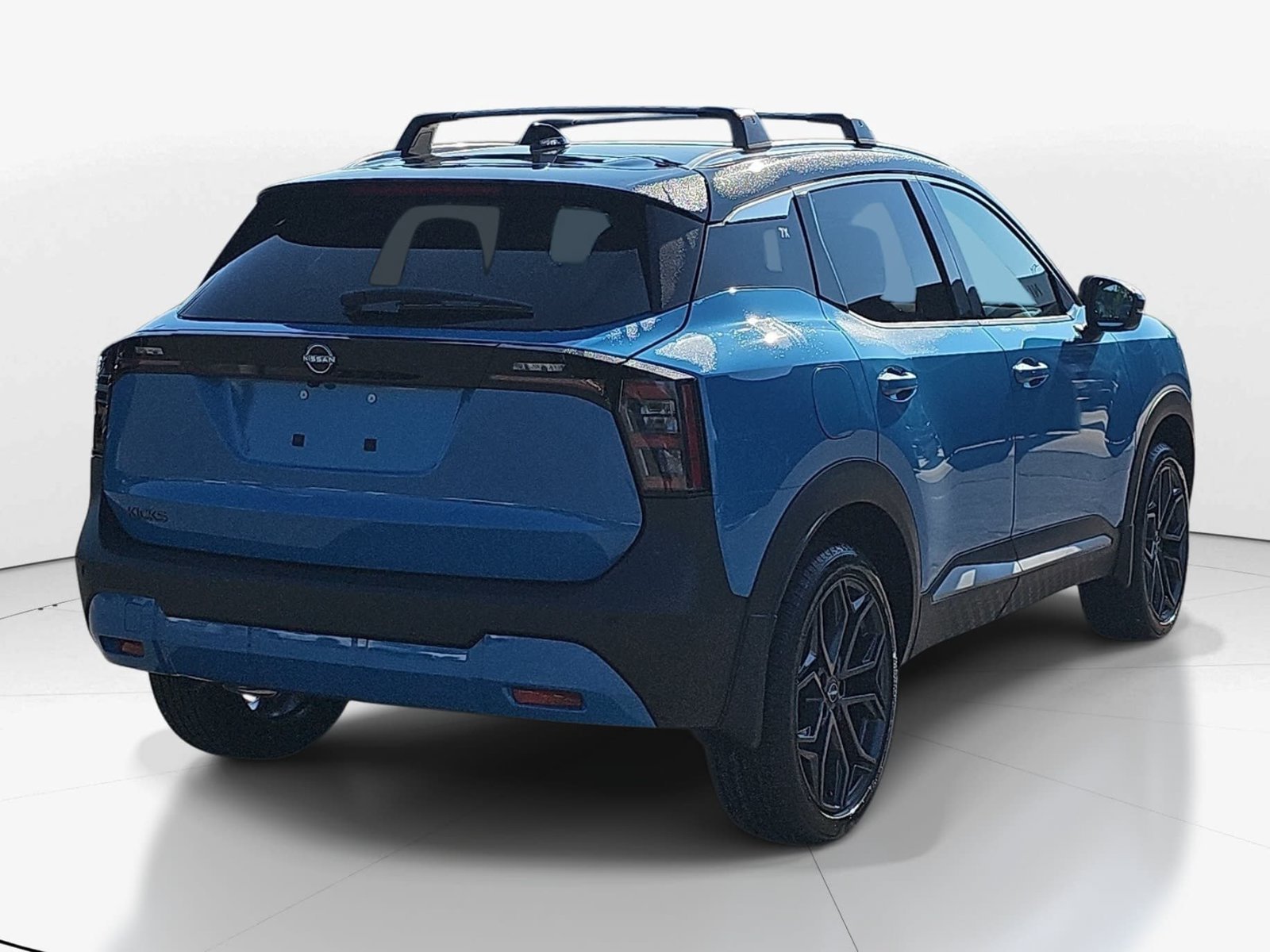 New 2027 Nissan Kicks SR w/ SR Premium Package FWD image 6