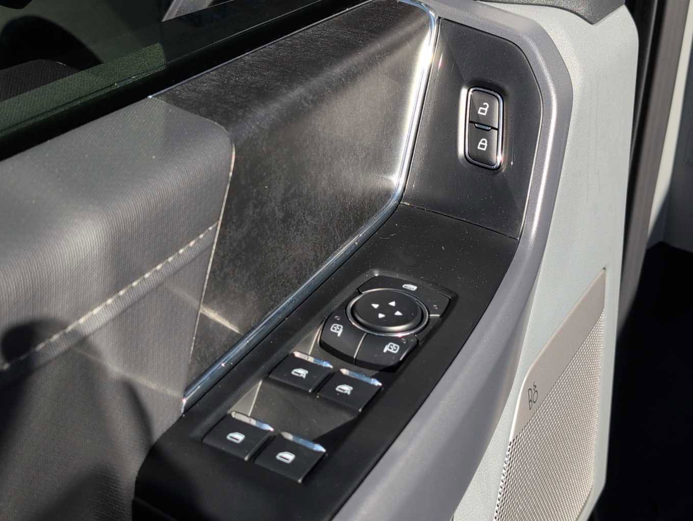 New 2025 Ford F150 Lightning Flash AWD/4WD image 19