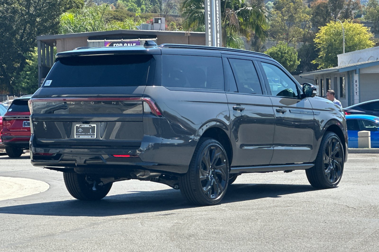 New 2027 Lincoln Navigator L Black Label AWD/4WD image 3