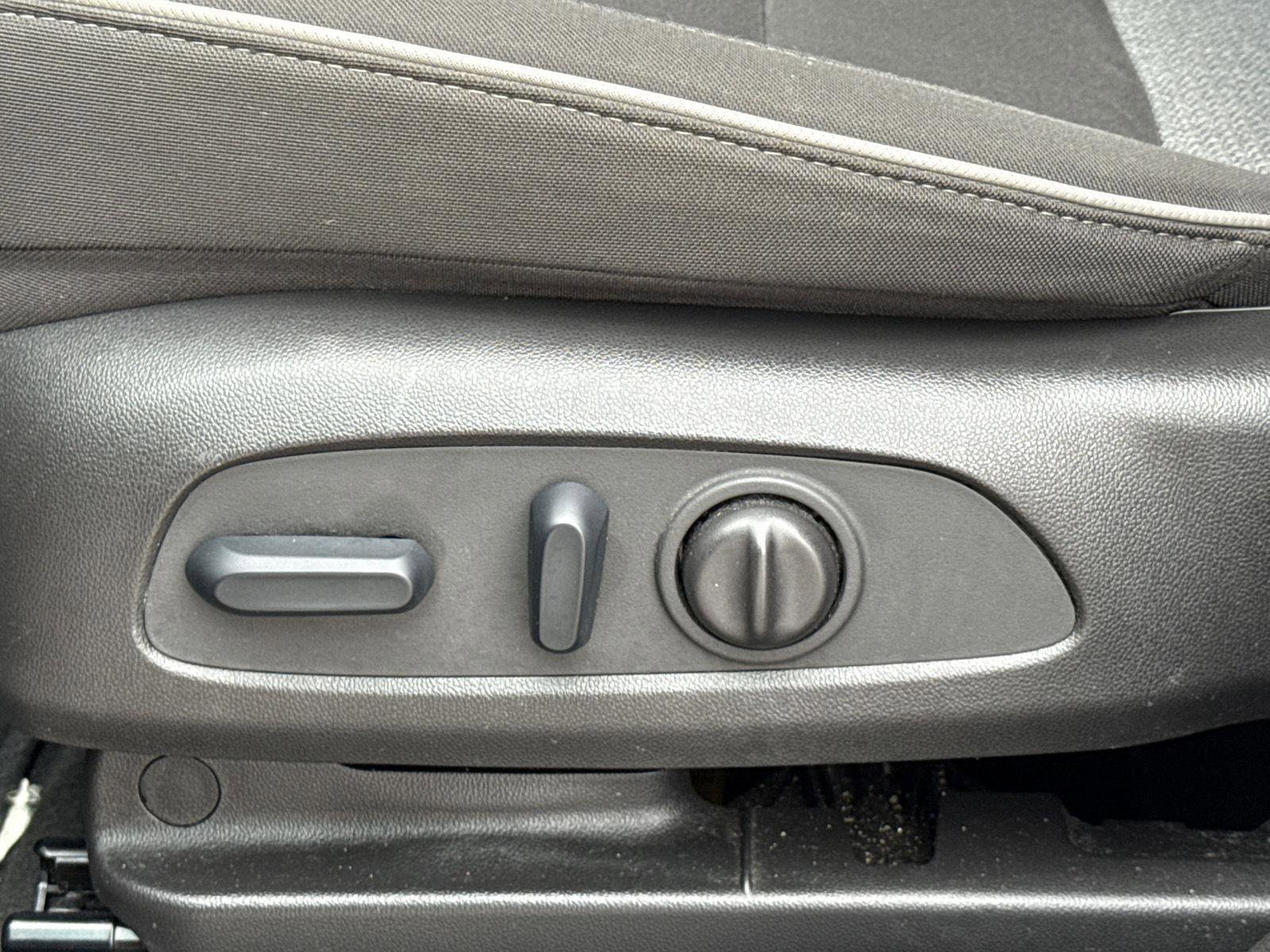 Used 2023 Chevrolet TrailBlazer LT image 14