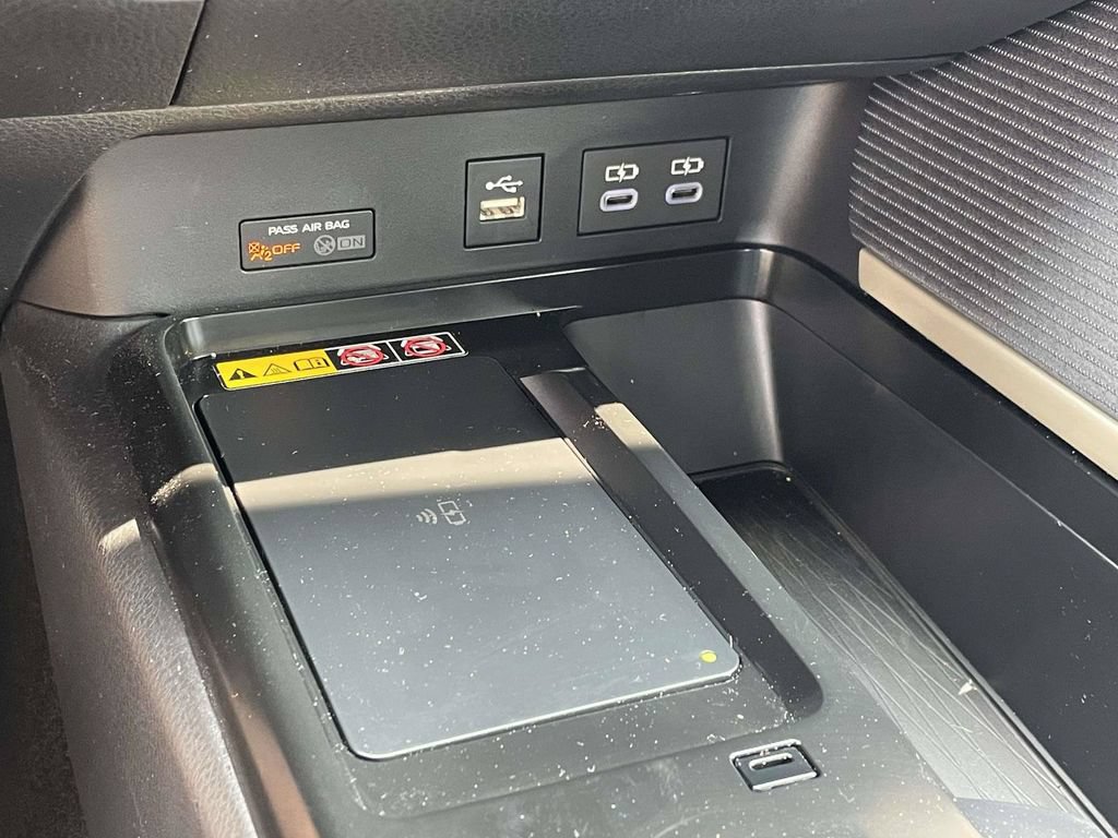 Used 2026 Toyota Camry SE FWD image 19
