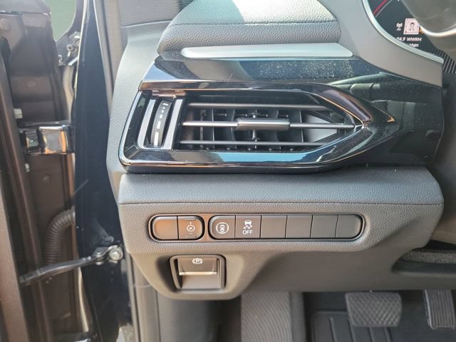 Used 2025 Acura MDX SH-AWD image 13