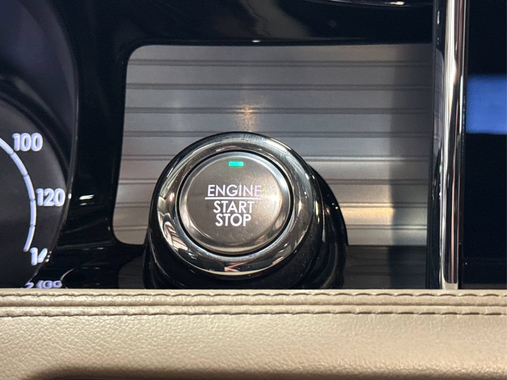 Used 2020 Lincoln Corsair AWD w/ Equipment Group 101A image 25