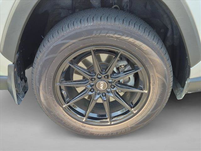 Used 2020 Toyota RAV4 LE w/ All Weather Liner Package FWD image 21