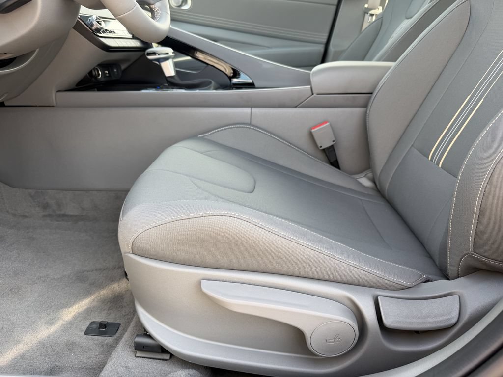 New 2026 Hyundai Elantra SEL Sport Premium w/ Cargo Package FWD image 11