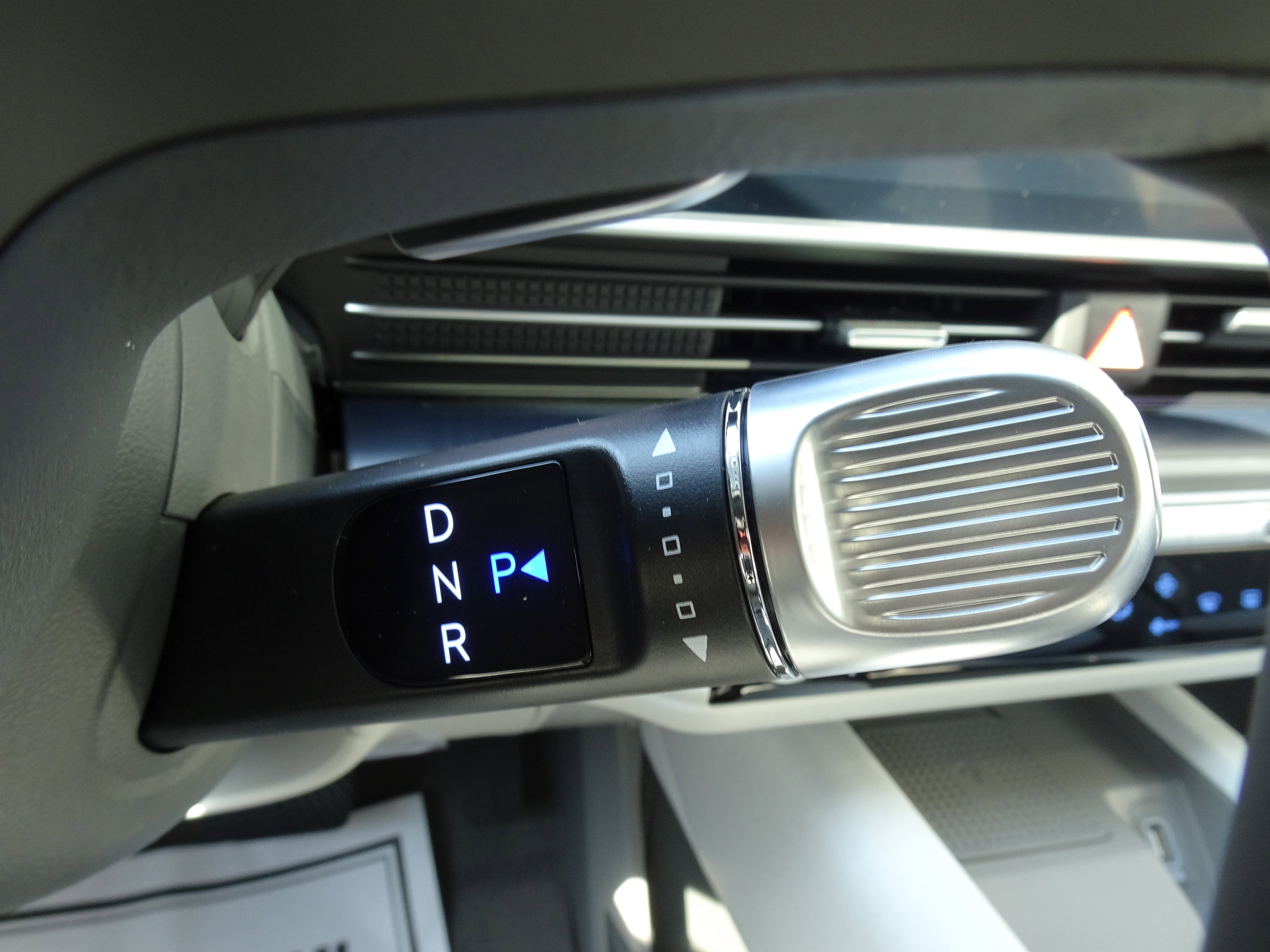 New 2024 Hyundai Ioniq 6 SEL image 12