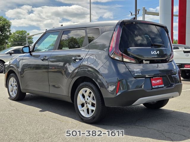 Used 2024 Kia Soul LX w/ Option Group 015 FWD image 3