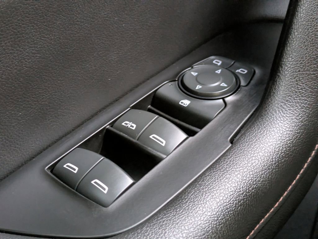 Used 2022 Chevrolet Blazer Premier w/ Enhanced Convenience Package image 34