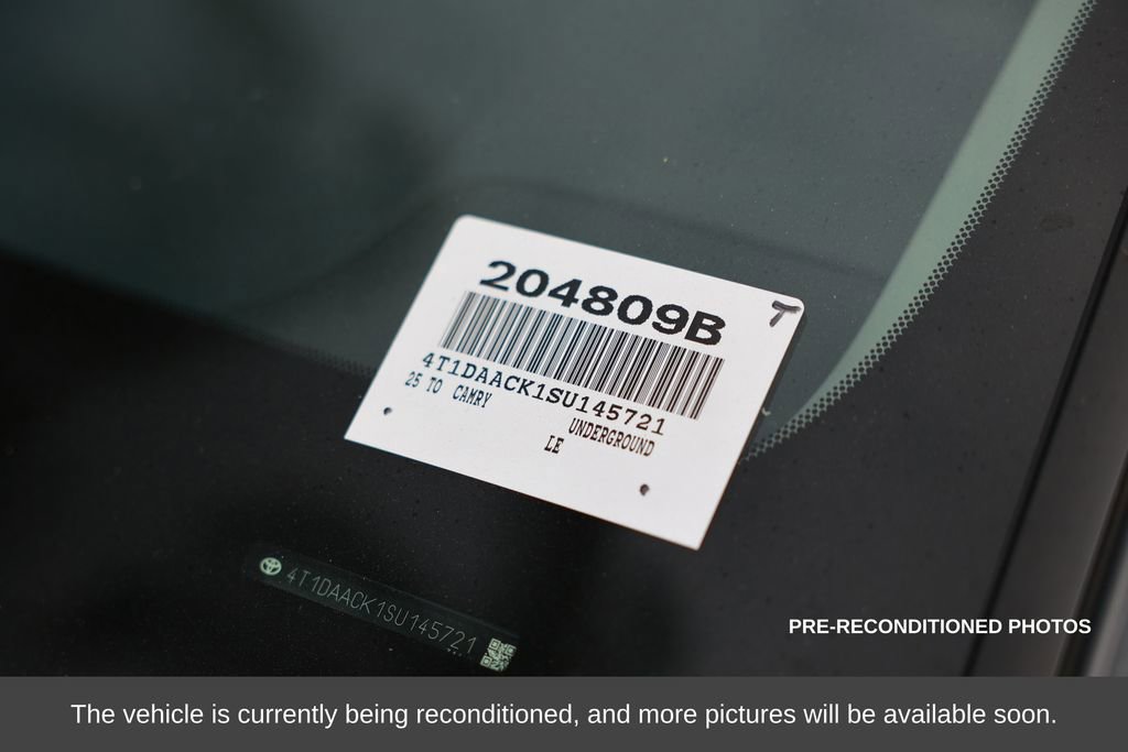 Used 2025 Toyota Camry LE w/ Convenience Package image 35