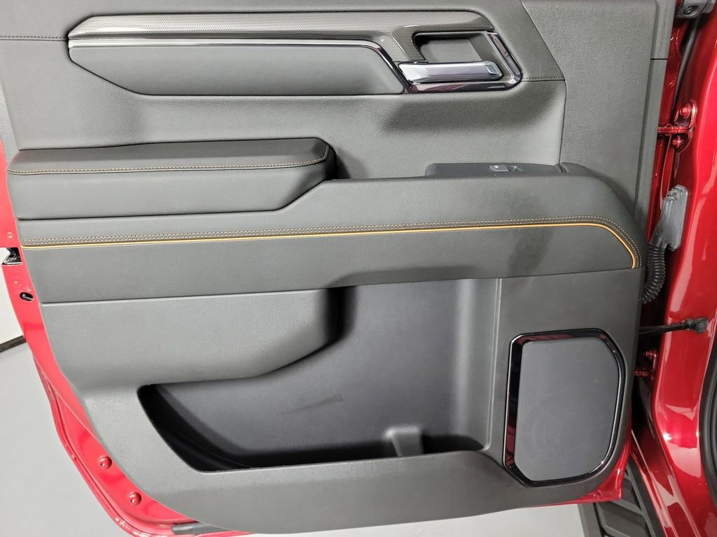 Used 2024 GMC Sierra 1500 AT4 w/ Technology Package image 11