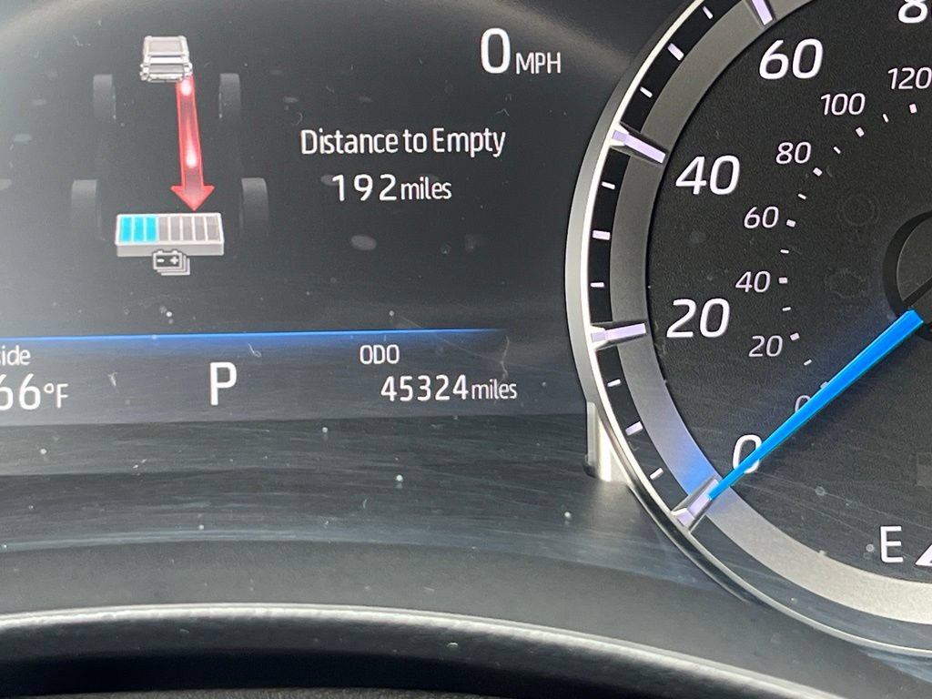 Used 2023 Toyota Highlander LE AWD/4WD image 39