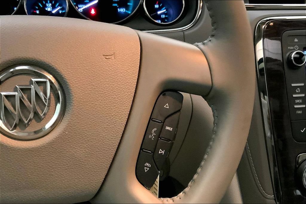 Used 2016 Buick Enclave Leather FWD image 19