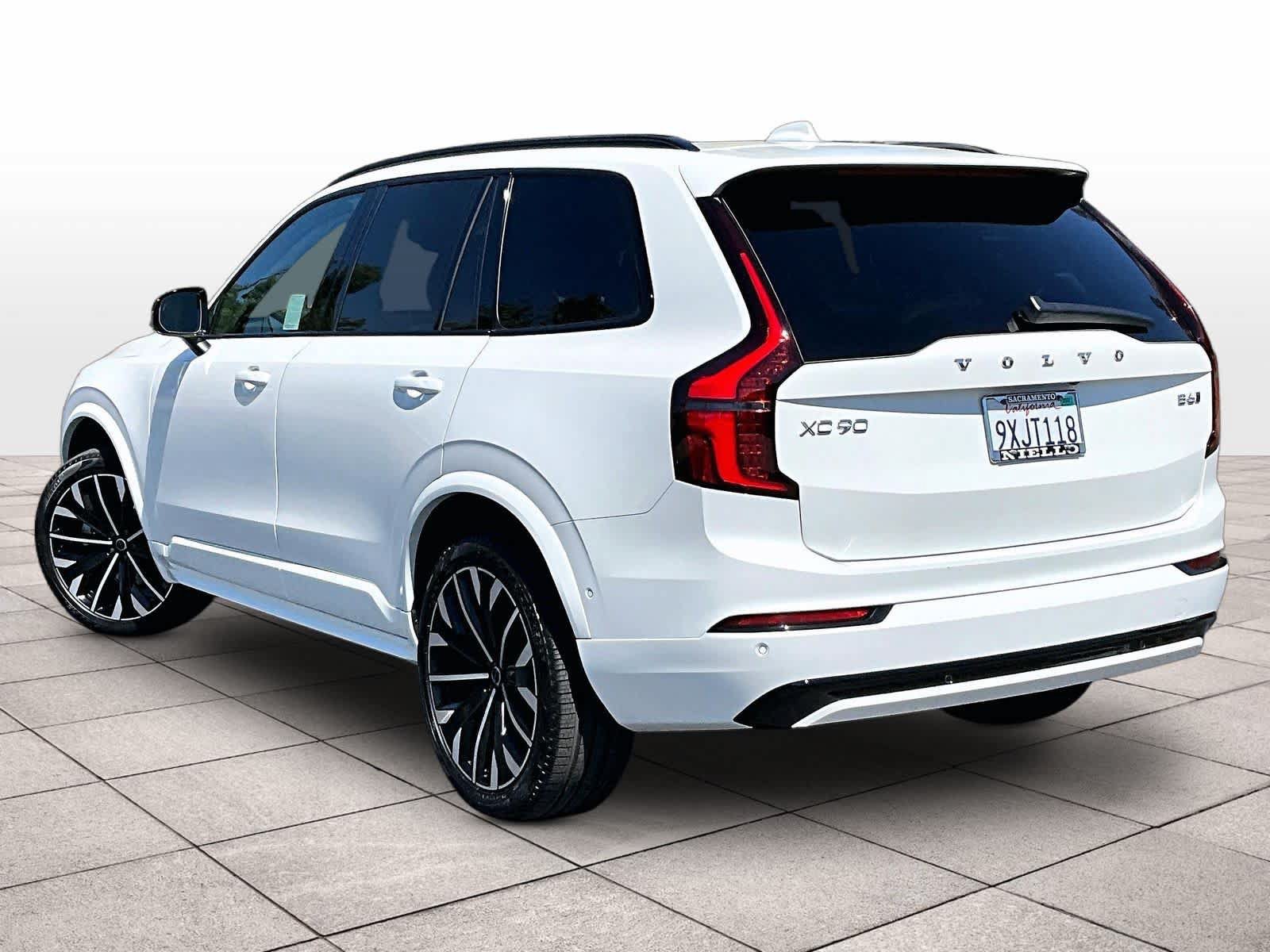 Used 2026 Volvo XC90 B6 Ultra w/ Protection Package AWD/4WD image 15