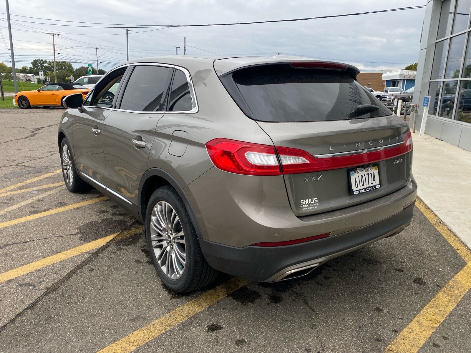 Used 2017 Lincoln MKX Reserve w/ Lincoln MKX Climate Package AWD/4WD image 4