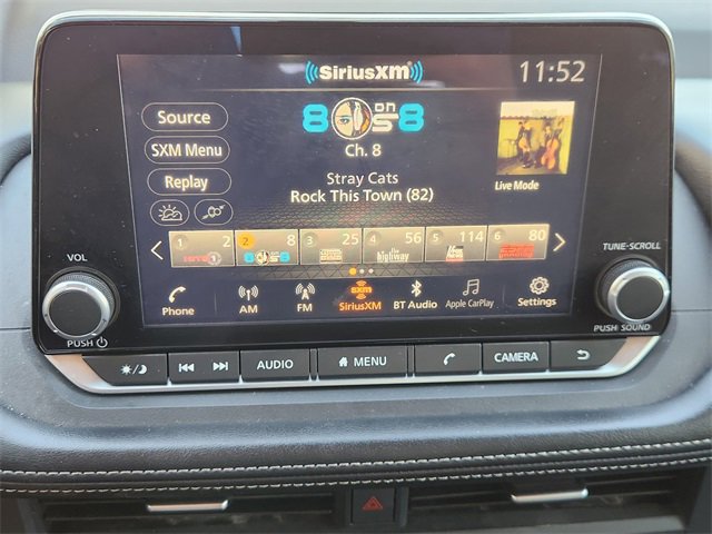 Used 2023 Nissan Rogue SV image 16