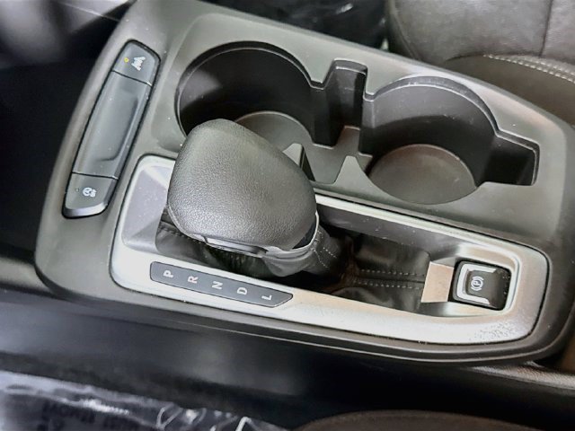 Used 2024 Chevrolet Trax LS w/ LS Convenience Package FWD image 19