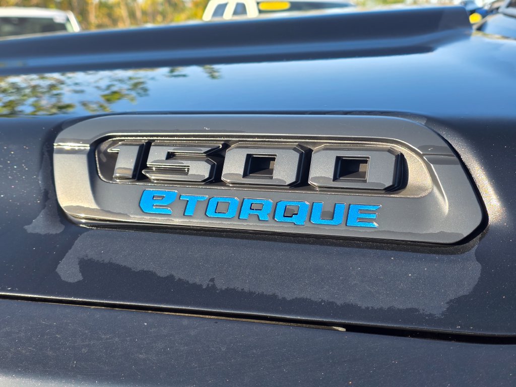 Used 2022 RAM 1500 Big Horn AWD/4WD image 12