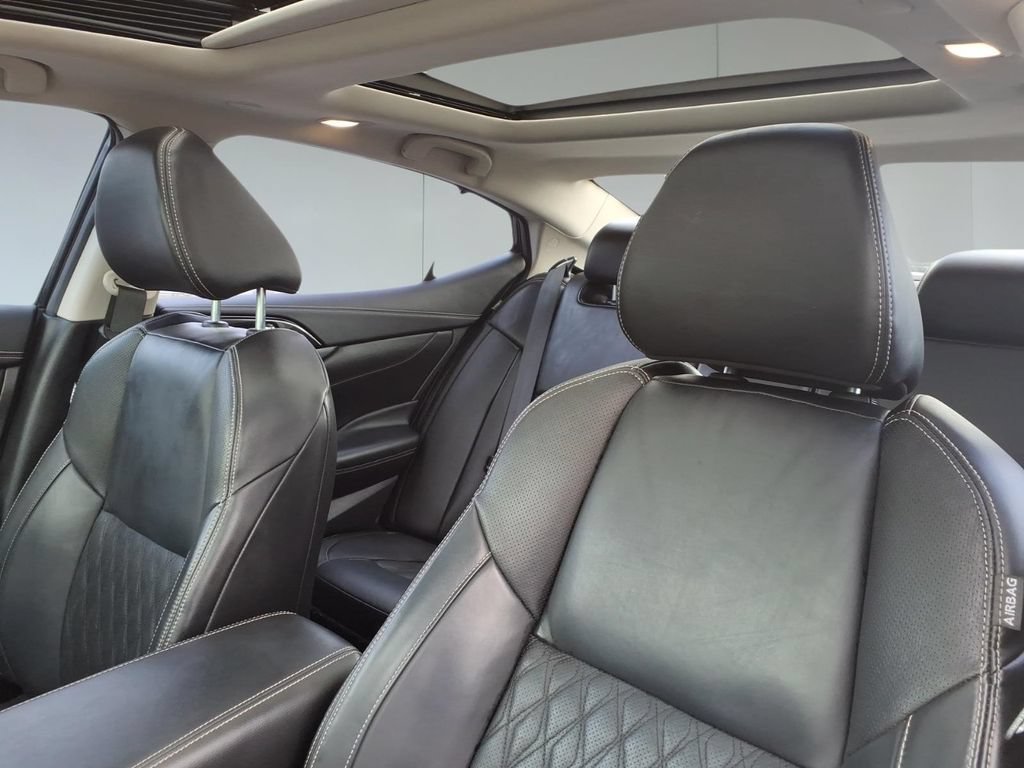 Used 2023 Nissan Maxima Platinum w/ Sport Mat Group FWD image 16