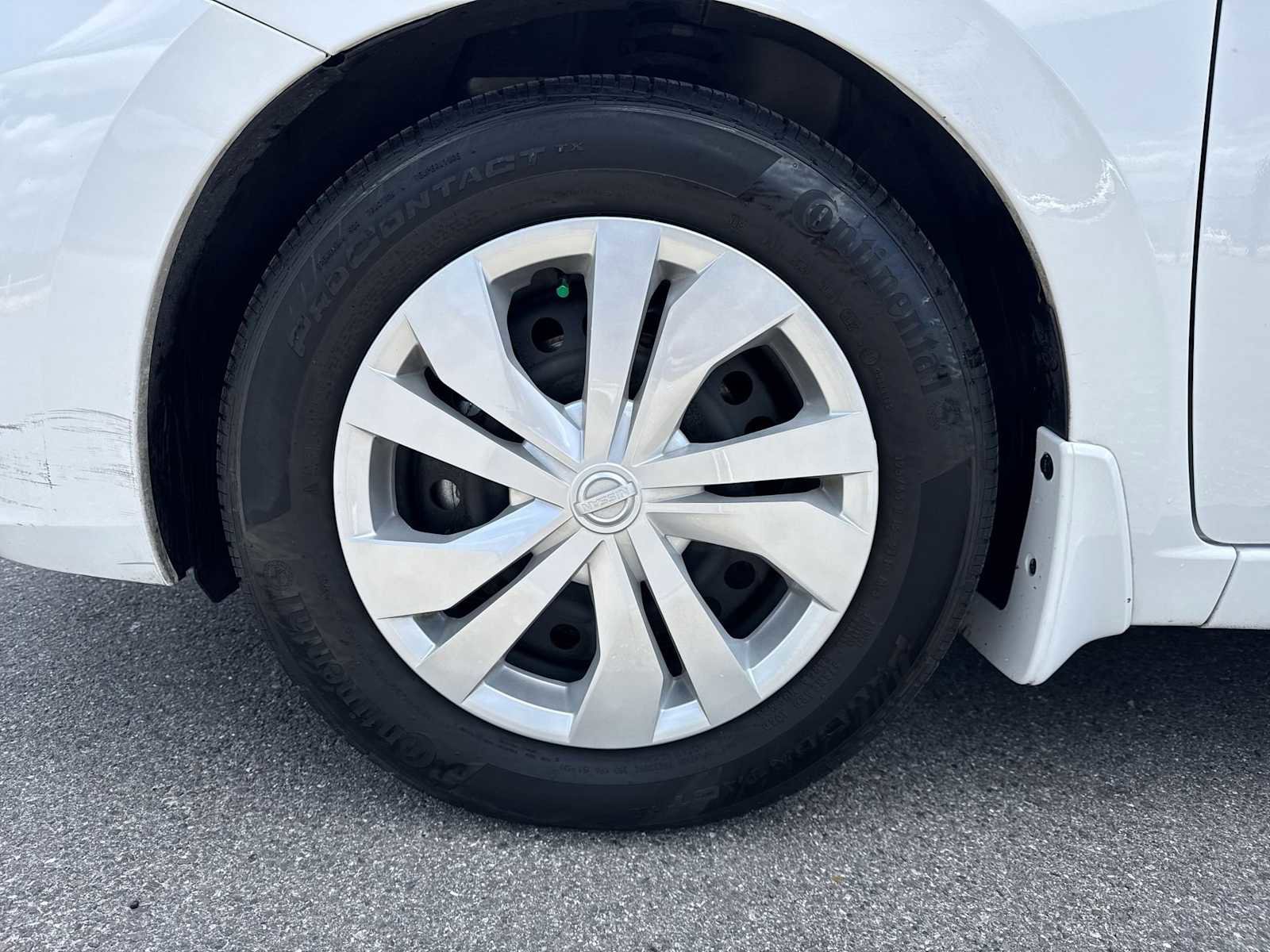 Used 2024 Nissan Versa S w/ Trunk Package image 12