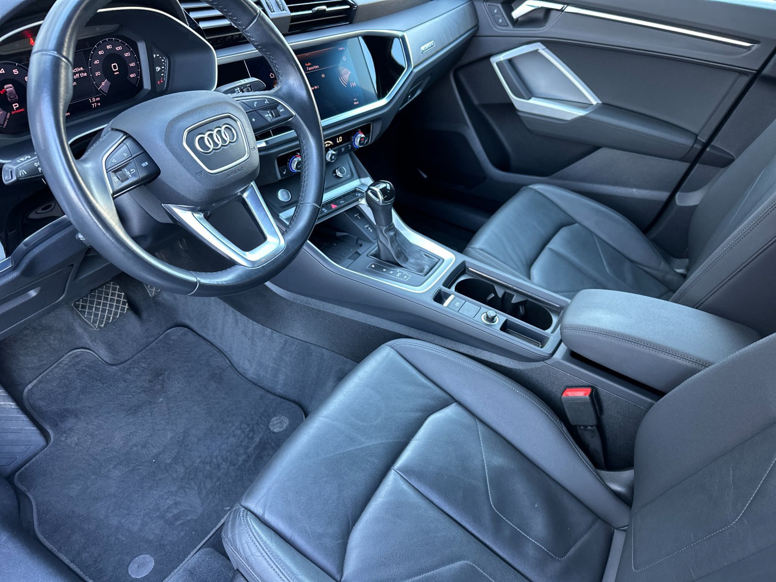 Used 2019 Audi Q3 2.0T Premium Plus AWD/4WD image 9