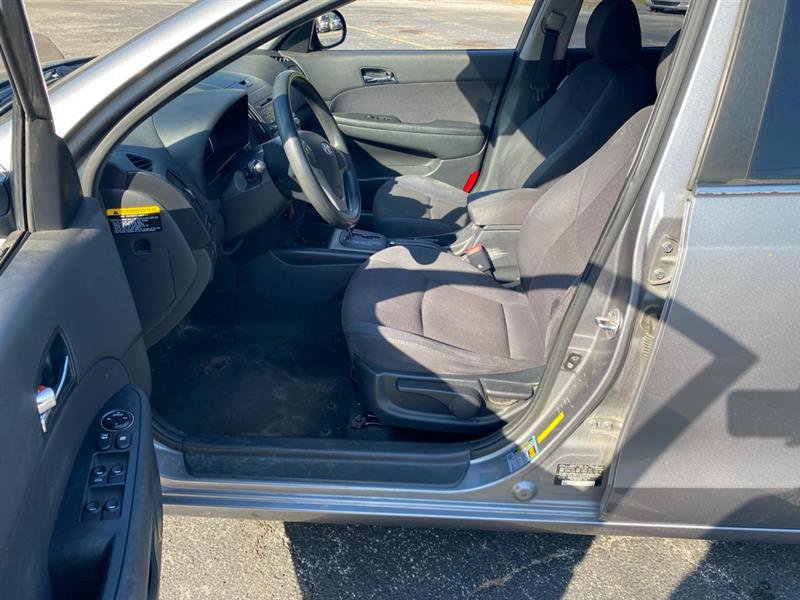 Used 2011 Hyundai Elantra w/ Popular Equipment Pkg 2 image 9