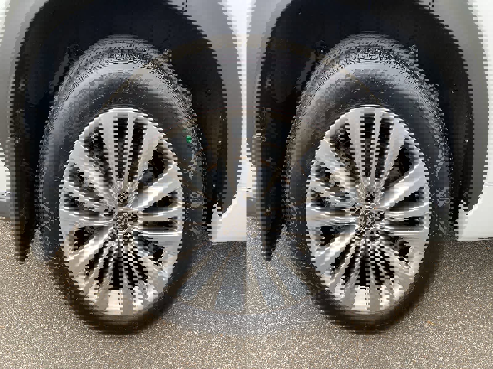 Certified 2025 Toyota Highlander Platinum image 13