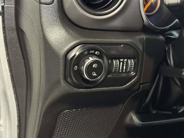 Certified 2022 Jeep Gladiator Sport image 24