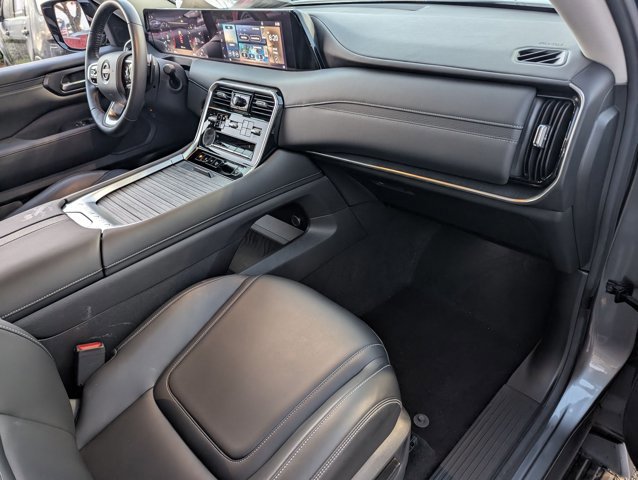 Used 2025 Nissan Armada SV image 20