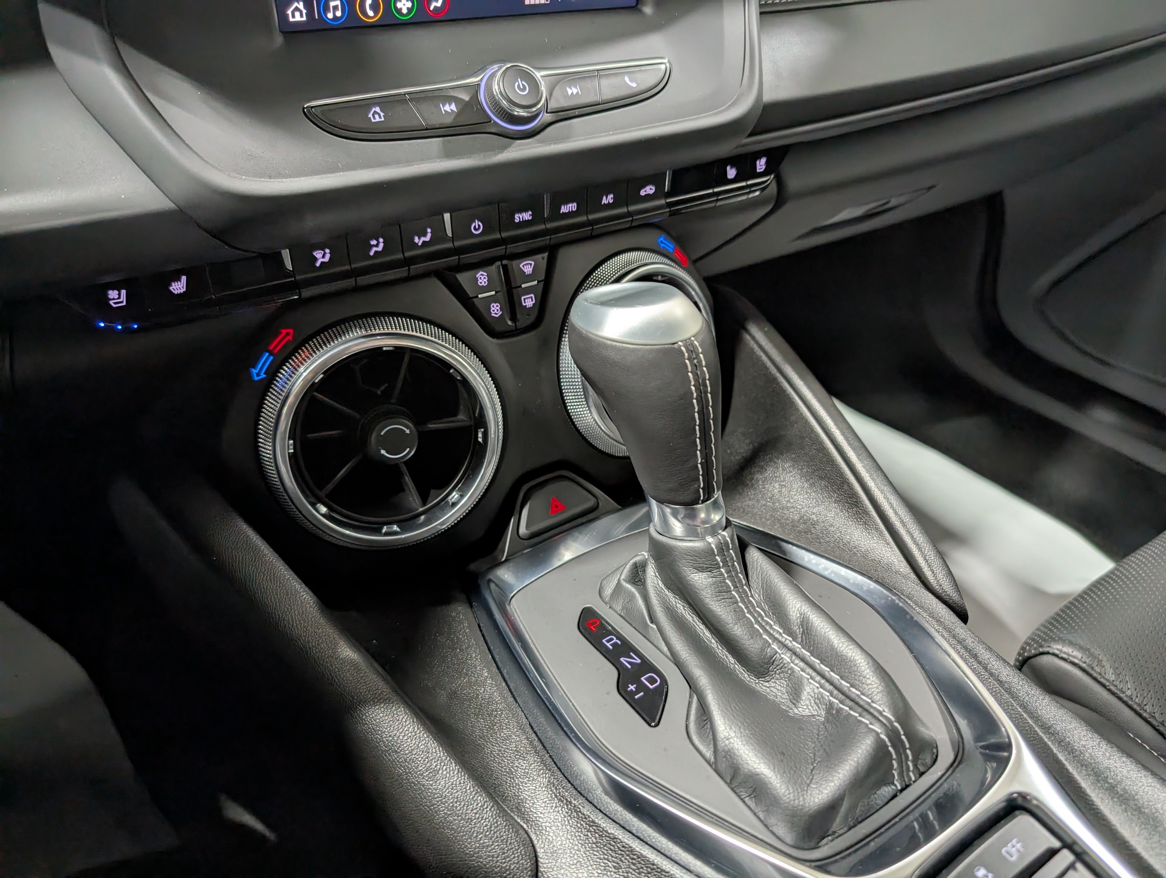 Used 2024 Chevrolet Camaro LT RWD image 22