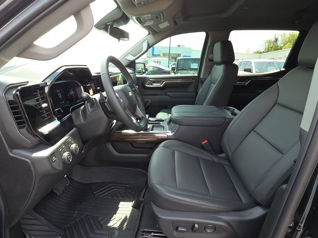 New 2026 Chevrolet Silverado 1500 LT AWD/4WD image 16