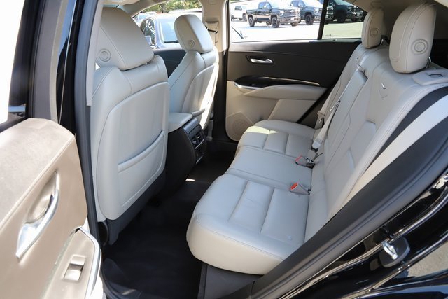 Used 2022 Cadillac XT4 Premium Luxury w/ Safety Alert Package image 15