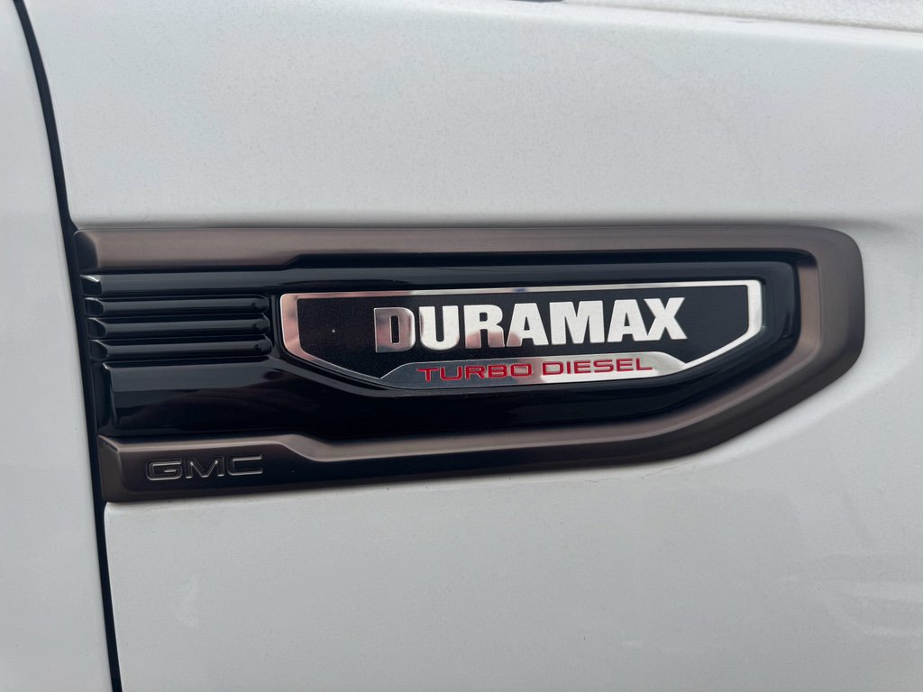 Used 2024 GMC Sierra 1500 AT4X image 13