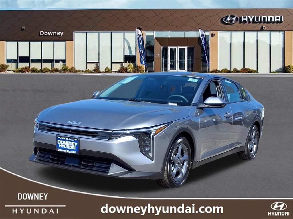 Used 2025 Kia K4 FWD image 1