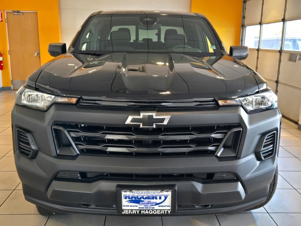 New 2026 Chevrolet Colorado W/T w/ WT Custom Package AWD/4WD image 3